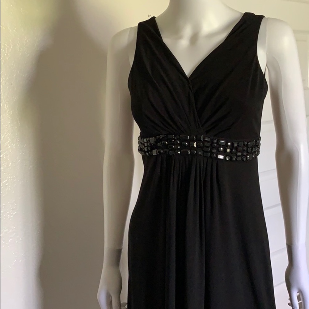 Black dress - Picture 2 of 7
